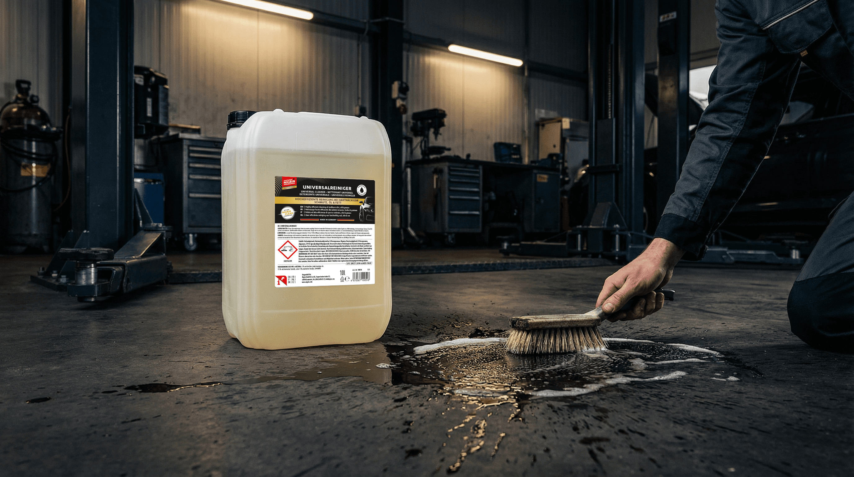 NIGRIN PROFESSIONAL all-purpose cleaner